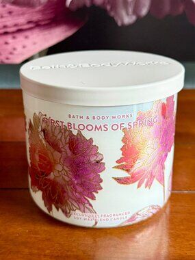 NEW FIRST BLOOMS OF SPRING 3-Wick Candle Bath and Body Works